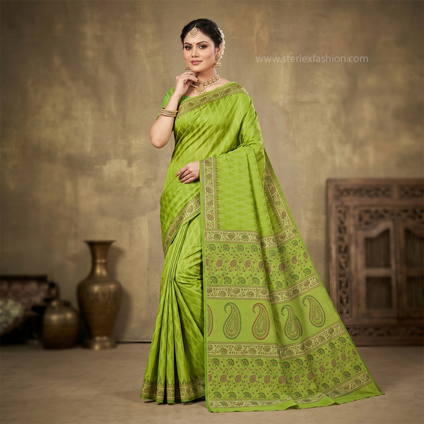 Noor Vastra Hariyali Heritage Saree