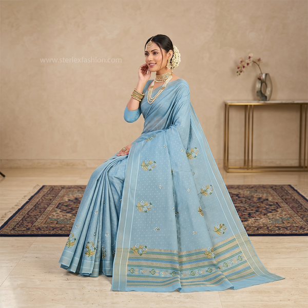 Noor Vastra Misty Gray Bloom Saree