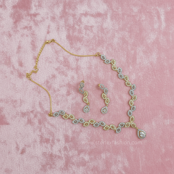 Royal Glossy AD Necklace Set