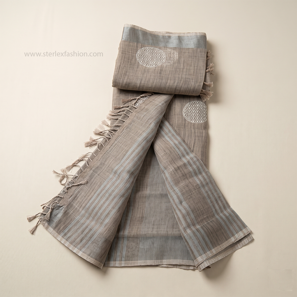 UrbanMotif Saree