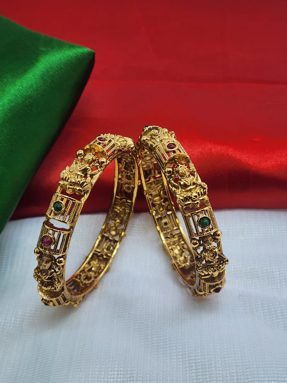 TEMPLE ANTIC JEWELLERY