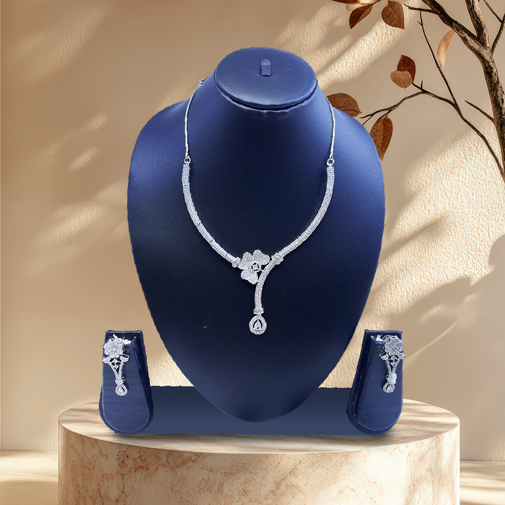 AD LUXURY CRYSTAL SHINE NECKLACE