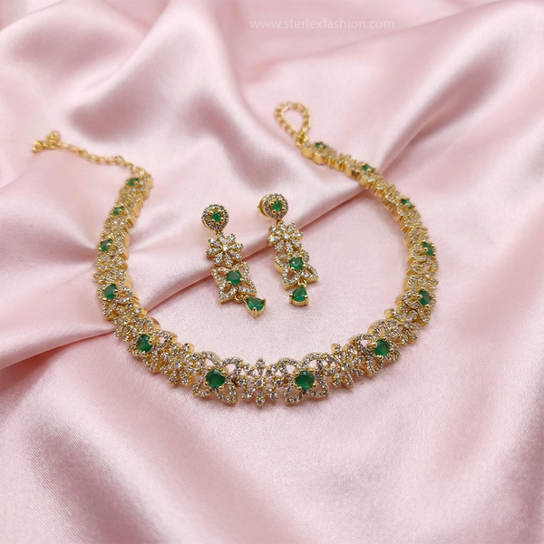 Royal Emerald Sparkle Necklace Set