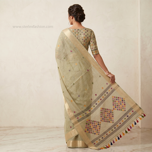 Ivory Rangika Tassel Zari Saree