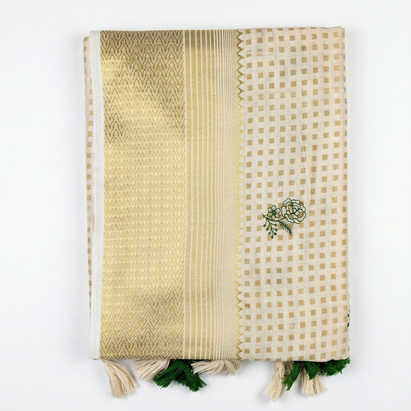 Kasavu Saree