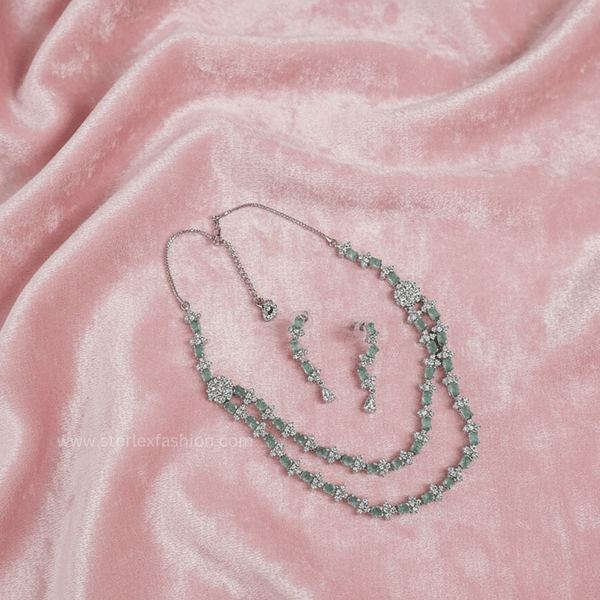 Aura Pista AD Necklace Set