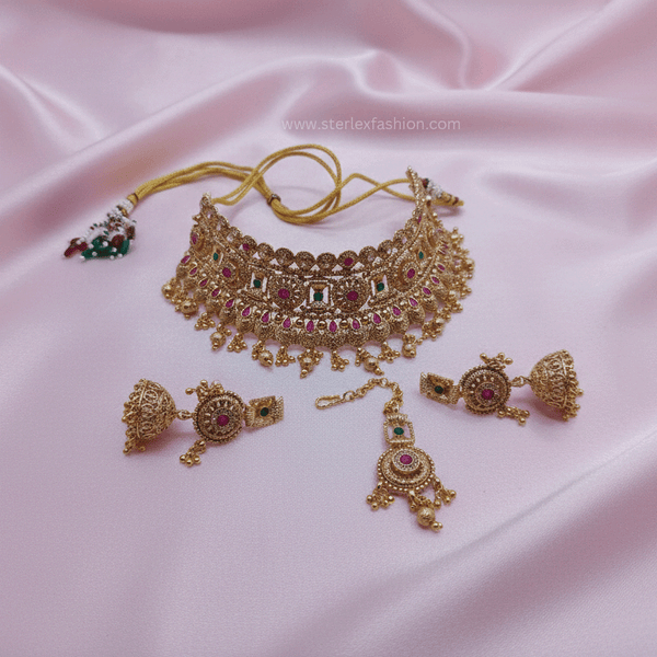 Royal Pink Green Choker